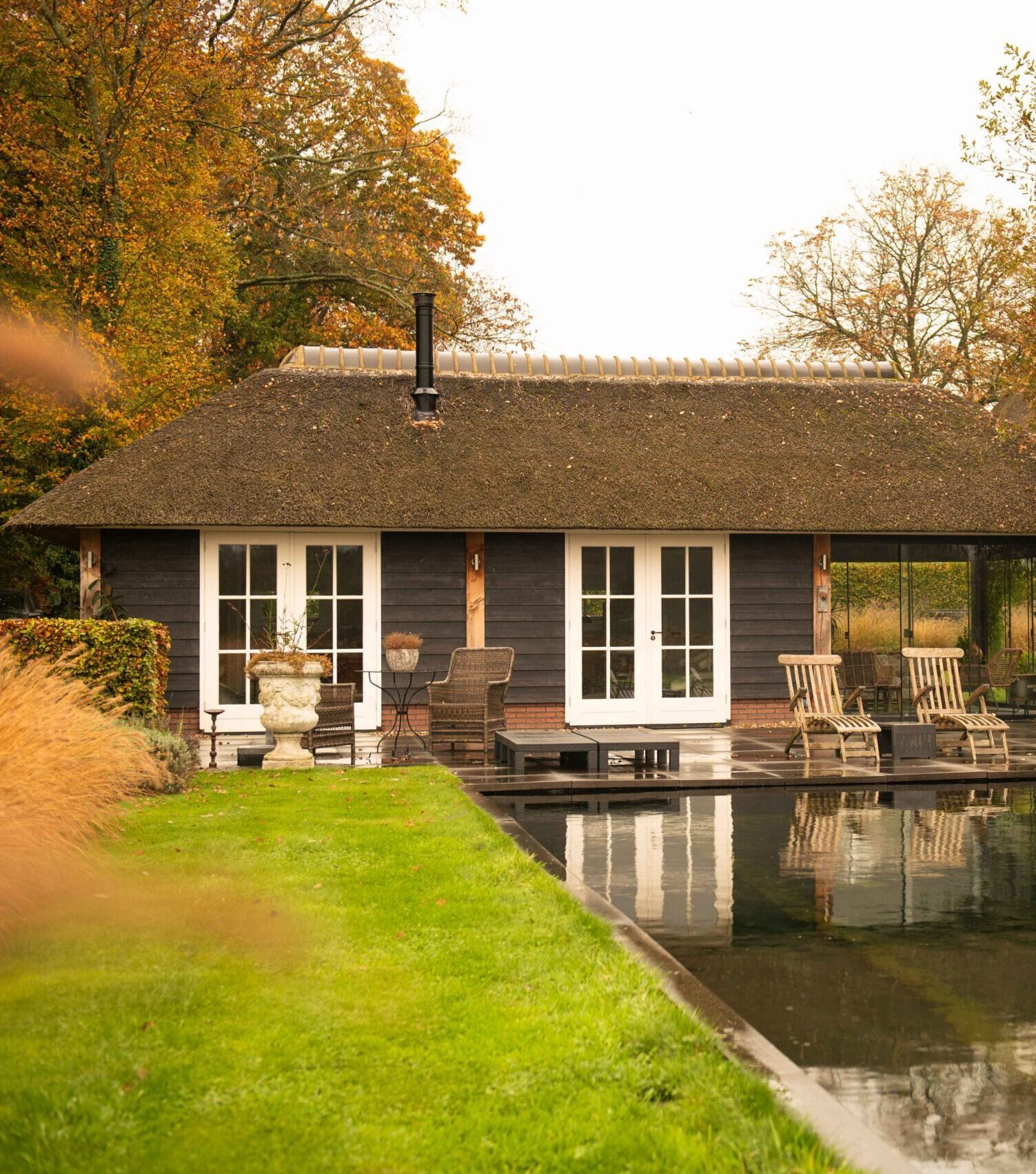 Luxe Bijgebouw gelegen aan een zwemvijver